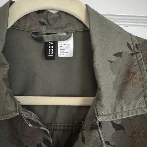 H&M floral camo jacket - Picture 3 of 3